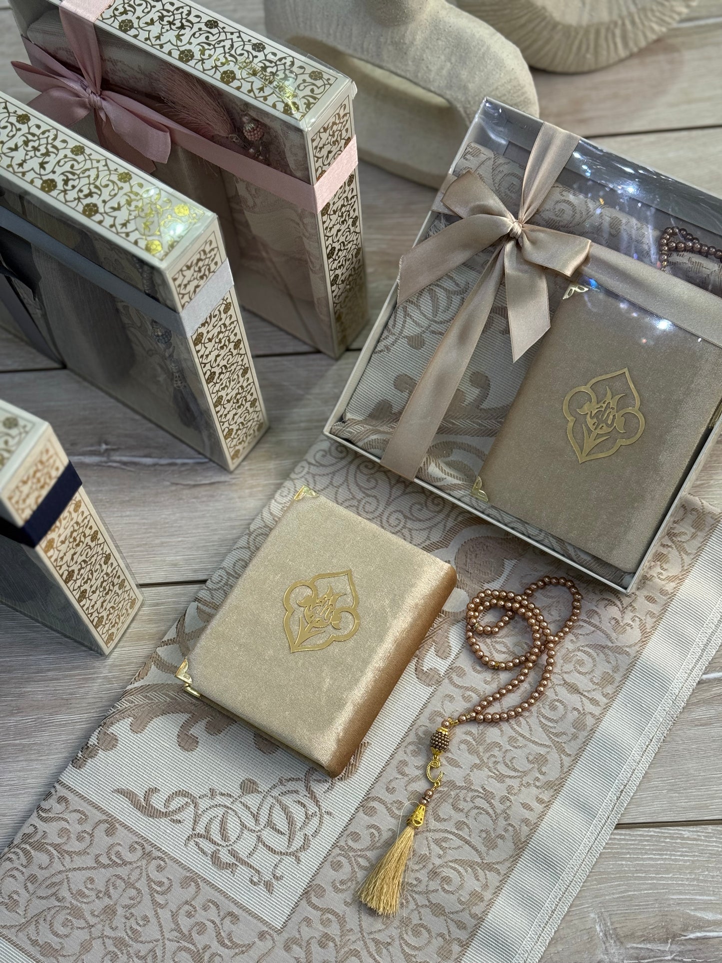 Luxury Quran Gift Set – with tasbih