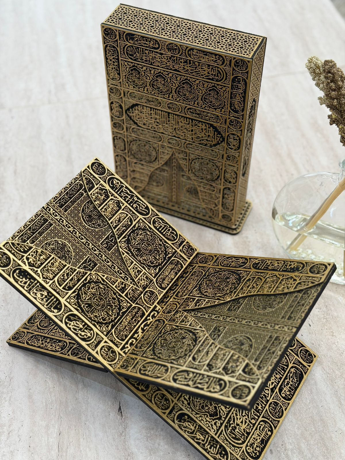 كفر مصحف خشب محفر مع ستاند مصحف--wooden engraved quran cover with quran stand and leather quran